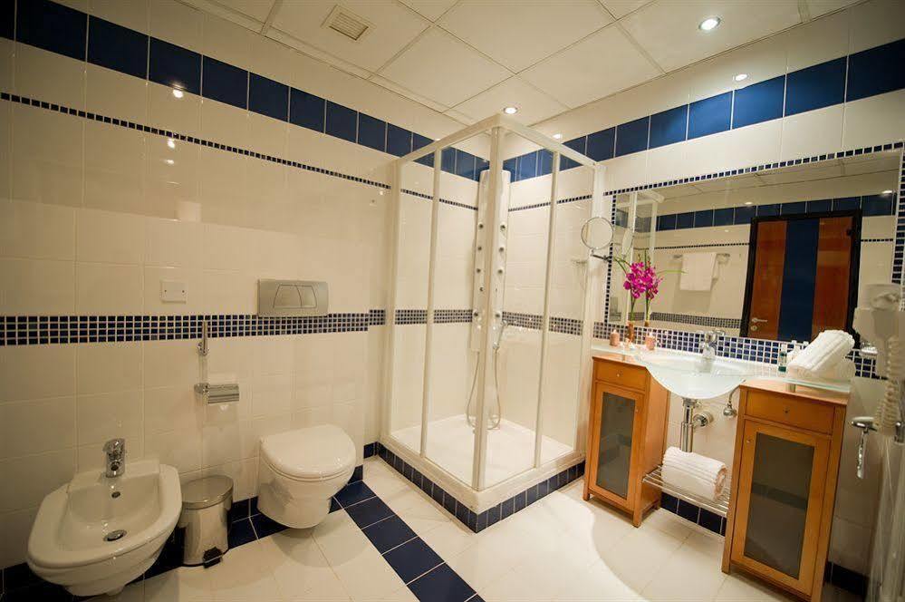 One Pavilion Luxury Serviced Apartments Manama Ngoại thất bức ảnh